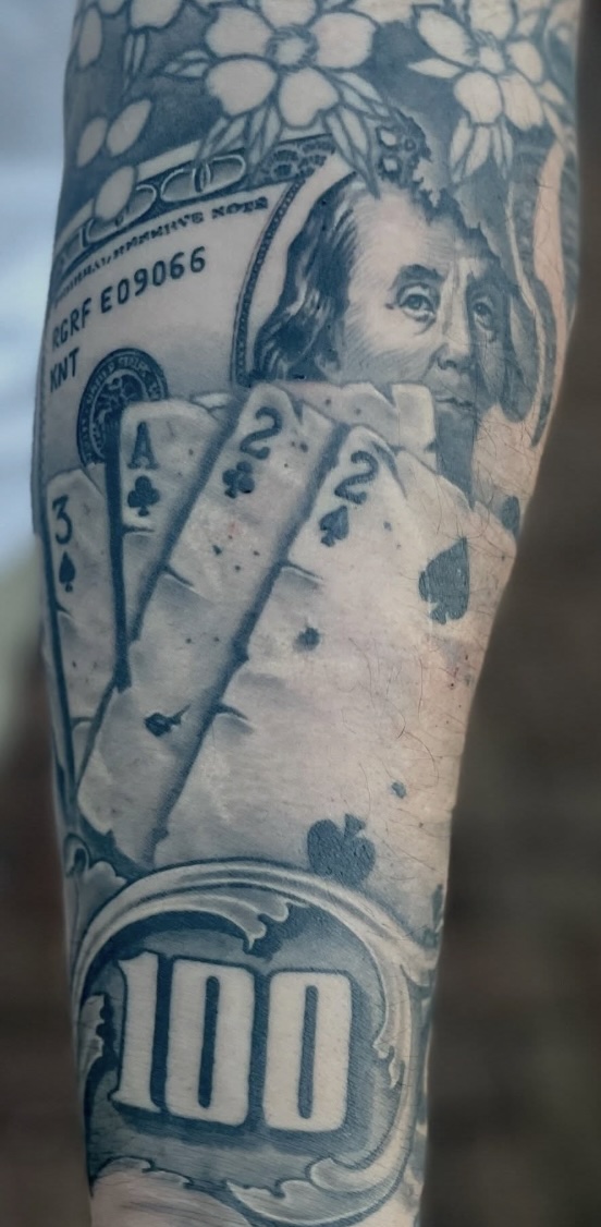 BECOME A TATTOO ARTIST - FRESNO